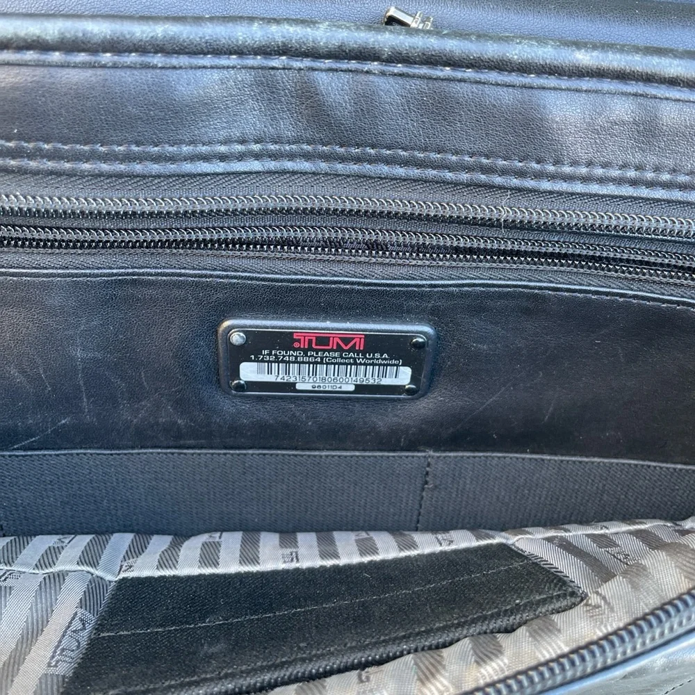 Tumi Black Napa Leather Zippered (5 Zip pockets) Laptop Bag Briefcase (96011D4)